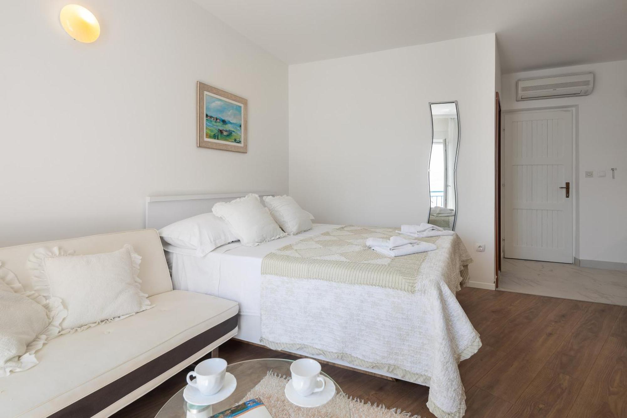 Caleta Seaview Suites II - Pool & Jacuzzi Lokva Rogoznica Eksteriør billede