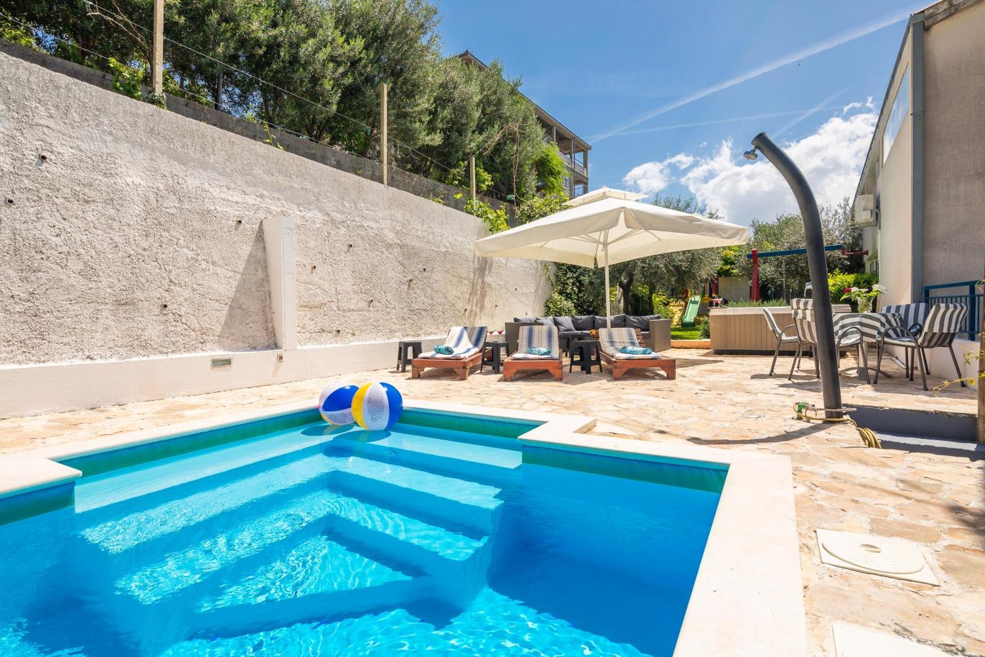 Caleta Seaview Suites II - Pool & Jacuzzi Lokva Rogoznica Eksteriør billede